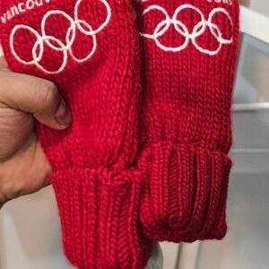 Vancouver Olympics mittens winter gloves Size S/M
